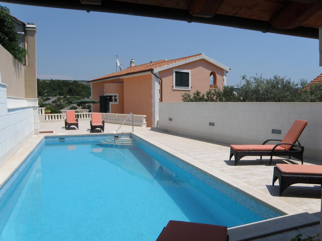 Villa Marica Примоштен Экстерьер фото