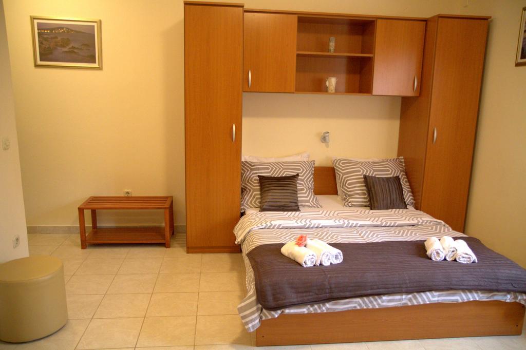 Villa Marica Примоштен Экстерьер фото